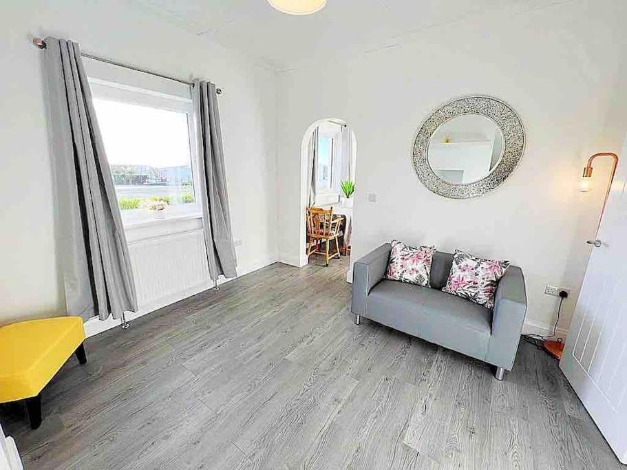 Mcbride'S Bungalow, Chapel Road Dungloe ドネゴール エクステリア 写真