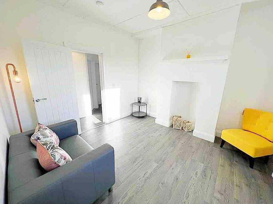 Mcbride'S Bungalow, Chapel Road Dungloe ドネゴール エクステリア 写真